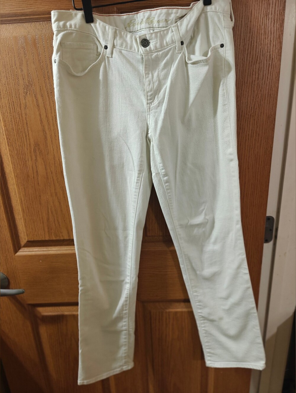Eddie Bauer Women's White Skinny Slim Denim Jeans Petite Size 8P white